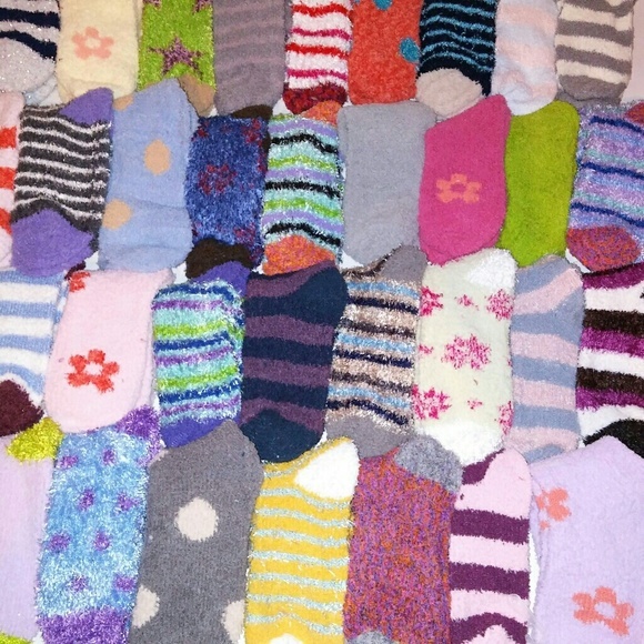 Set of 5 Fuzzy‎ Socks - Picture 4 of 5